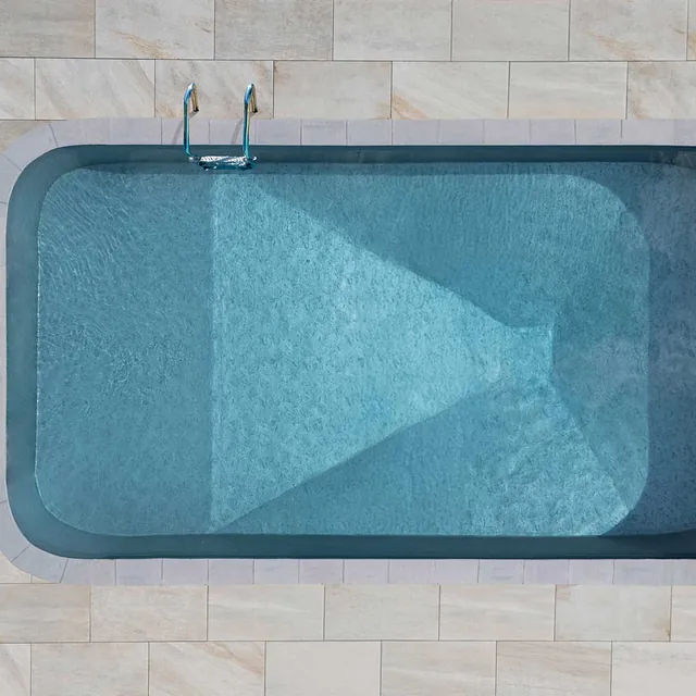 Pool-Typ Romy